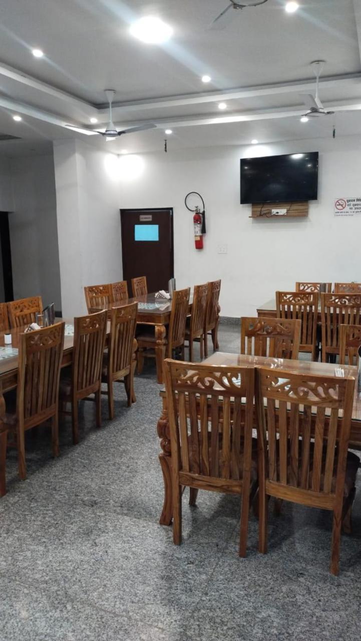 Alaknanda Motel & Restaurant Rudraprayāg Kültér fotó